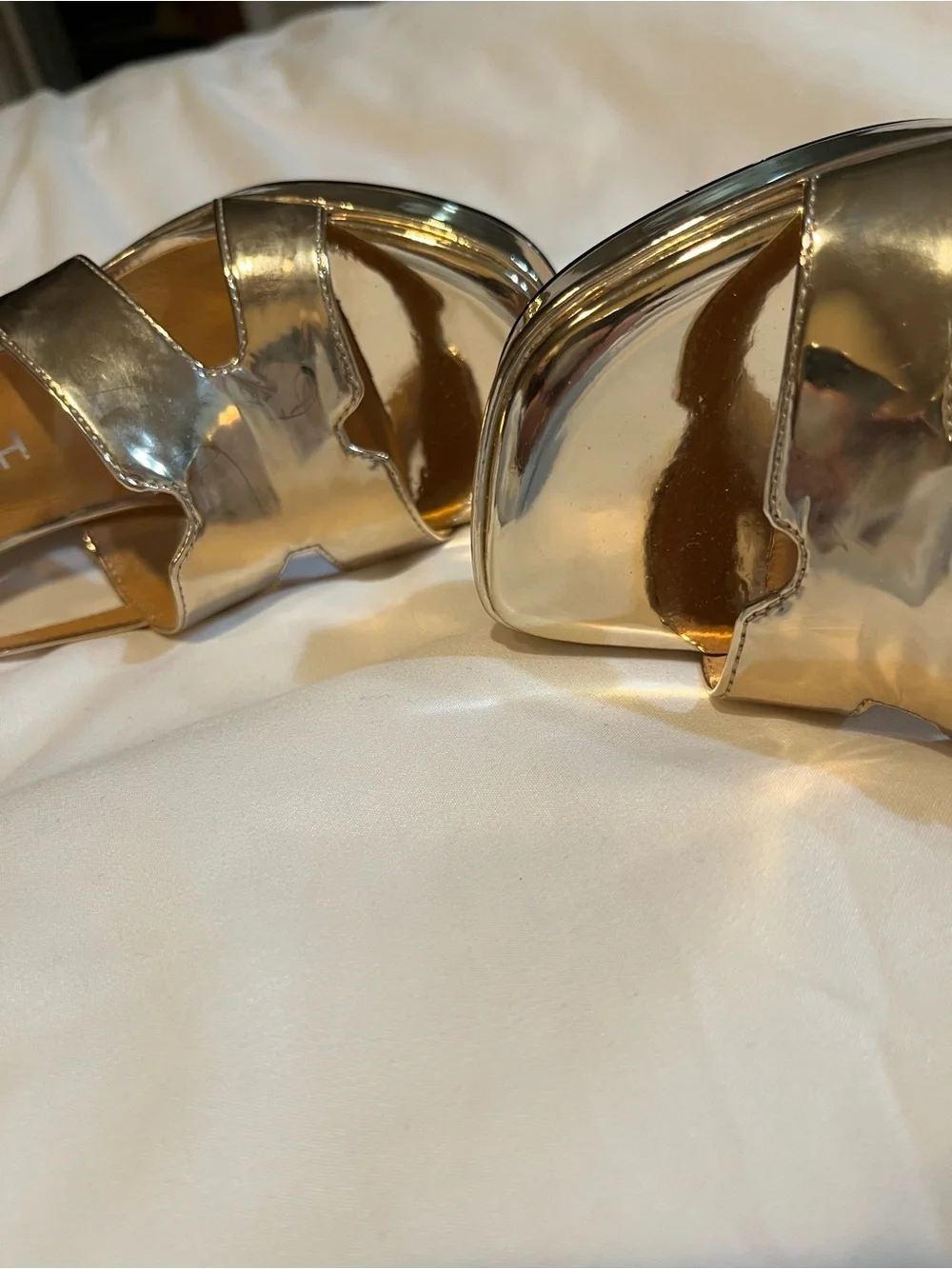 Gold metallic Platform Block Heel Sandals dress strap shoe square toe EUC size 6